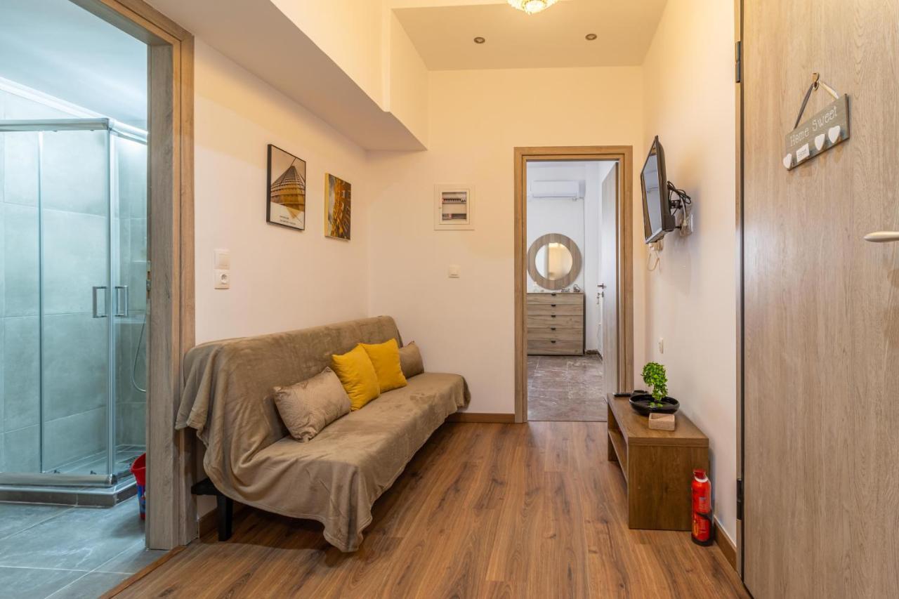 Korinthos Downtown Apartment Экстерьер фото